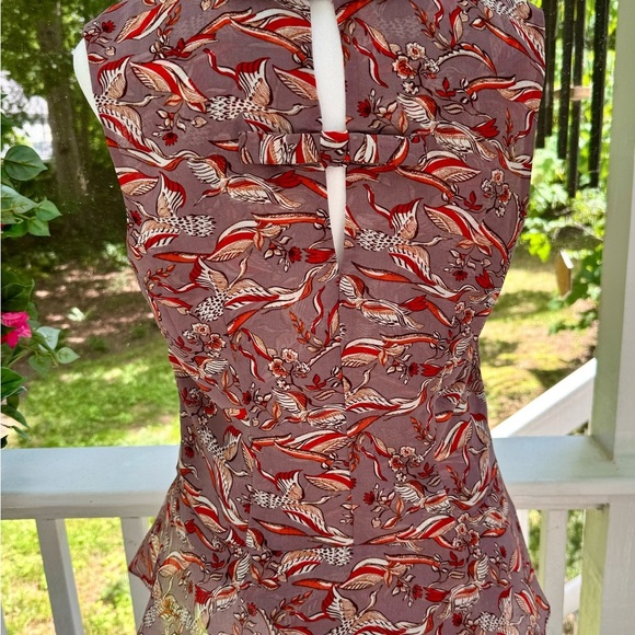 NWOT TAGS CABI 3611 V-BECK CRANE TOP W/PEBLUM-SMALL - Picture 7 of 9